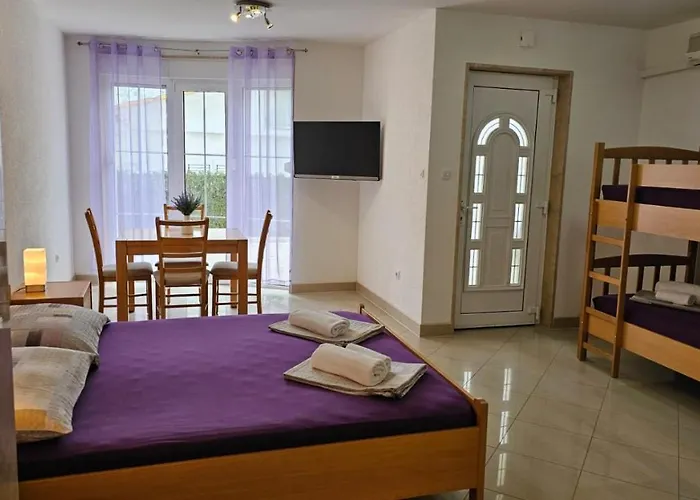 Barnjak Apartman *